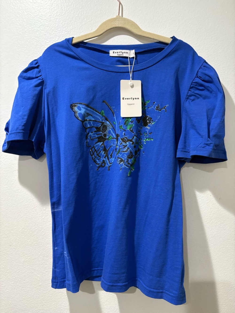 Everlynn Apparel blue short sleeve with Butterfly detail